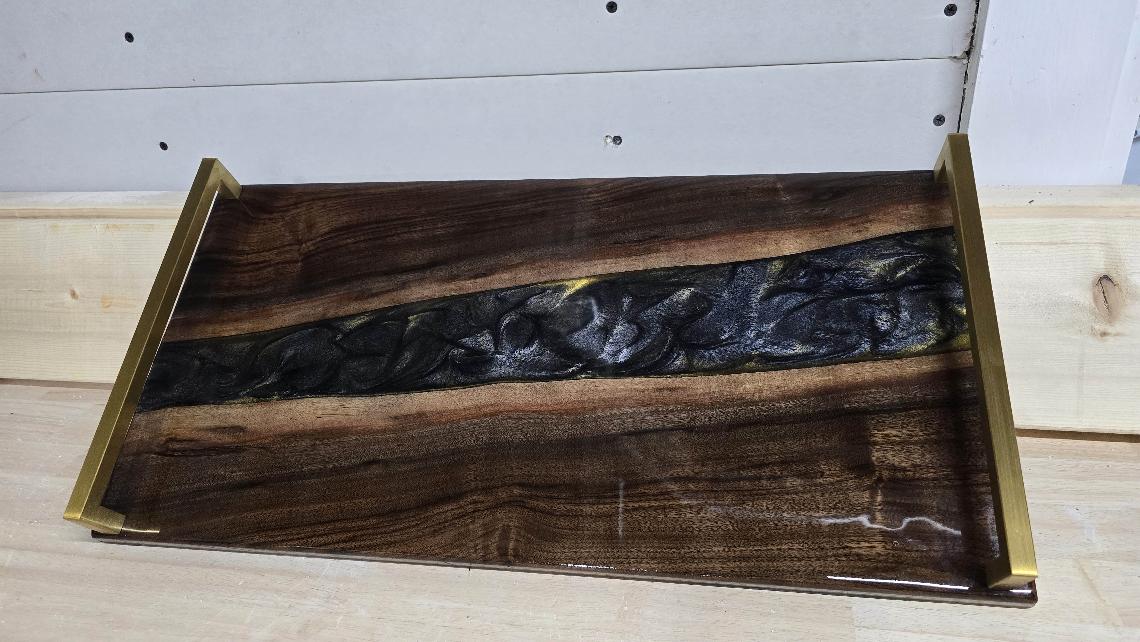 Epoxy river charcuterie board pattern - view 5