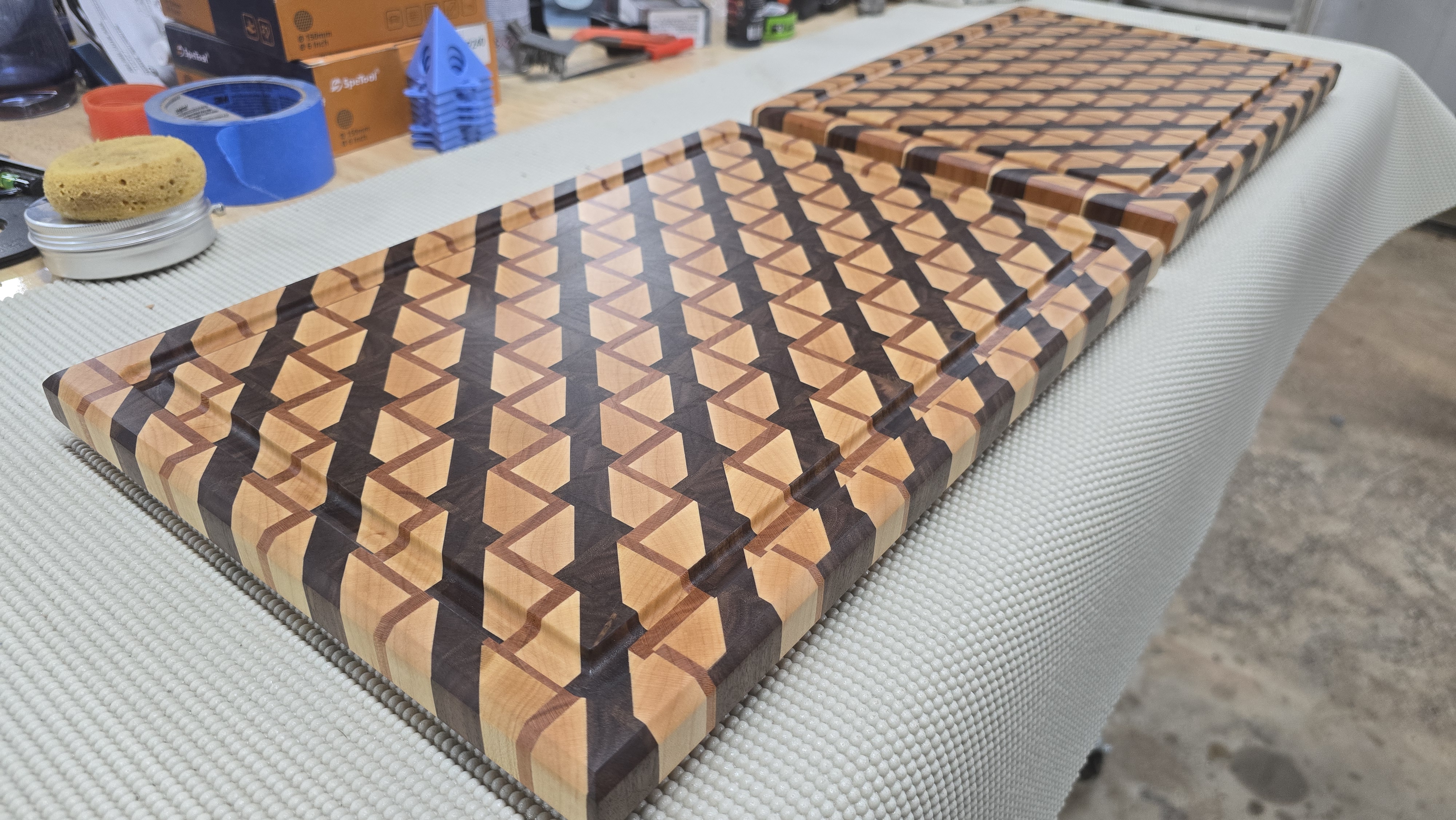 3D zig zag board pattern - view 2